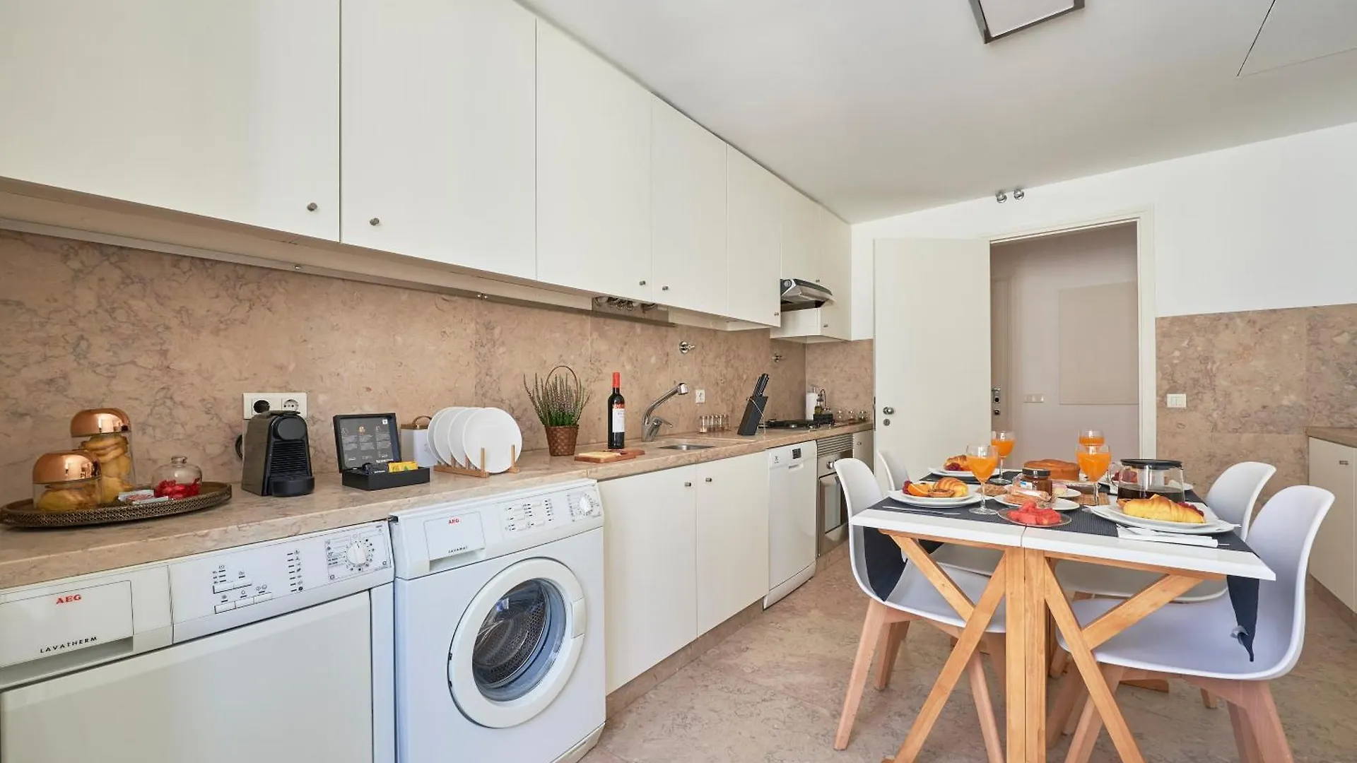 Casa Portuguesa Carmo Apartment Lisbon